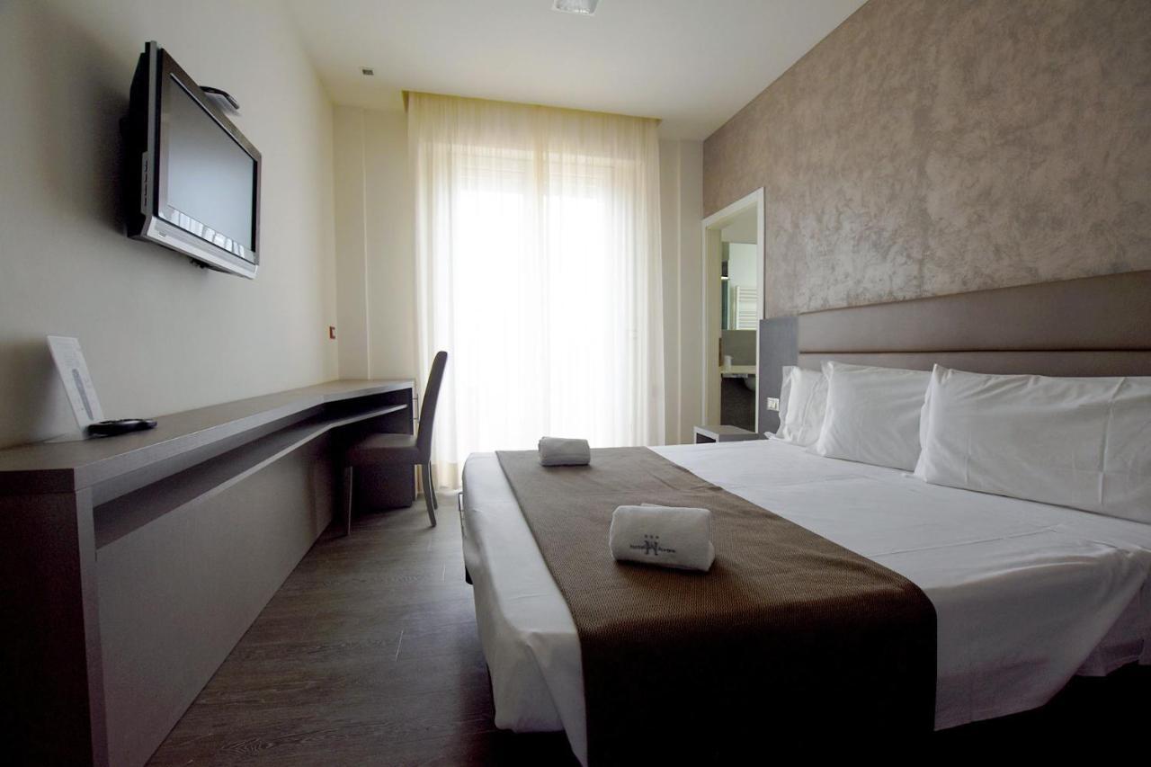 Double or Twin Room,109990524:JPEG