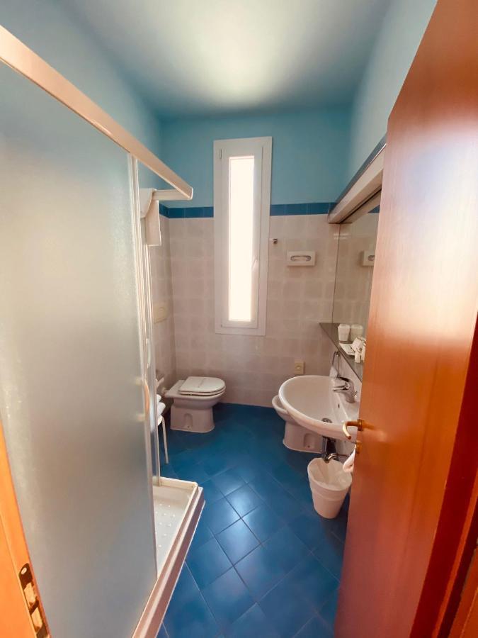 Double Room,1123136340:JPEG