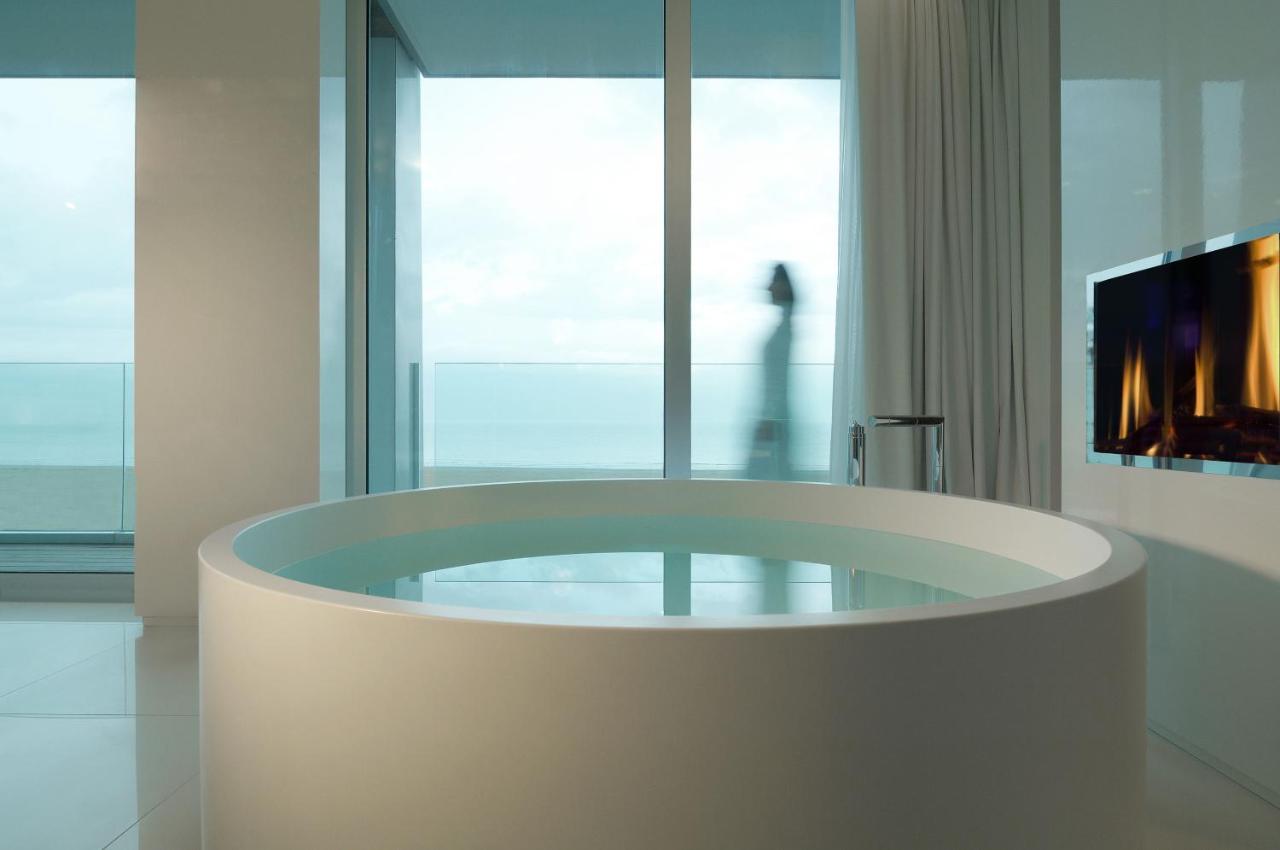 Luxury Suite