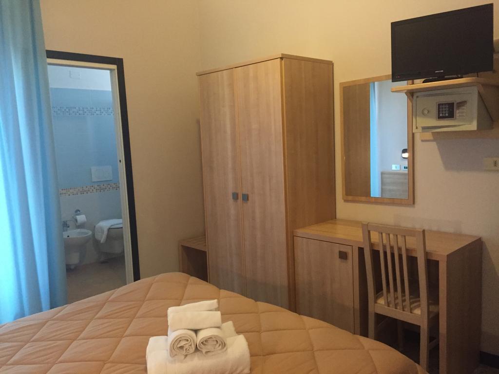 Double or Twin Room,1578370187:JPEG