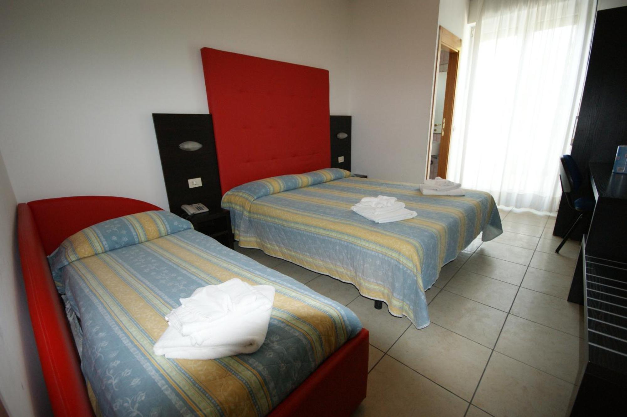 Comfort Quadruple Room,1614801261:JPEG