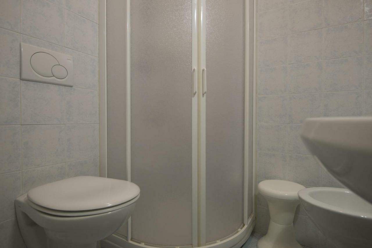 Camera Singola con Bagno Privato