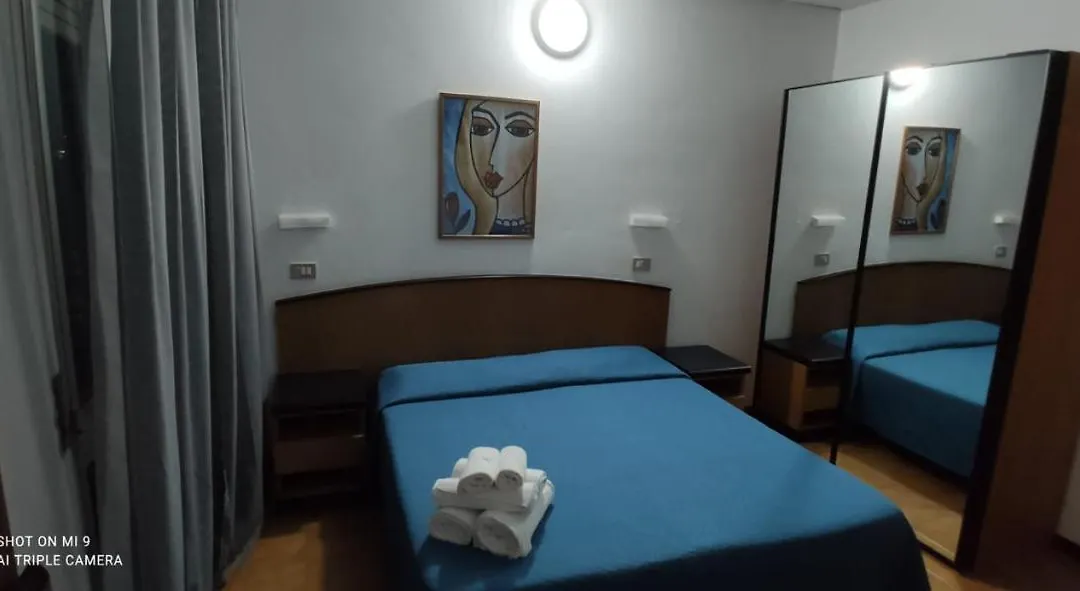 Hotel Orlov Rimini-1
