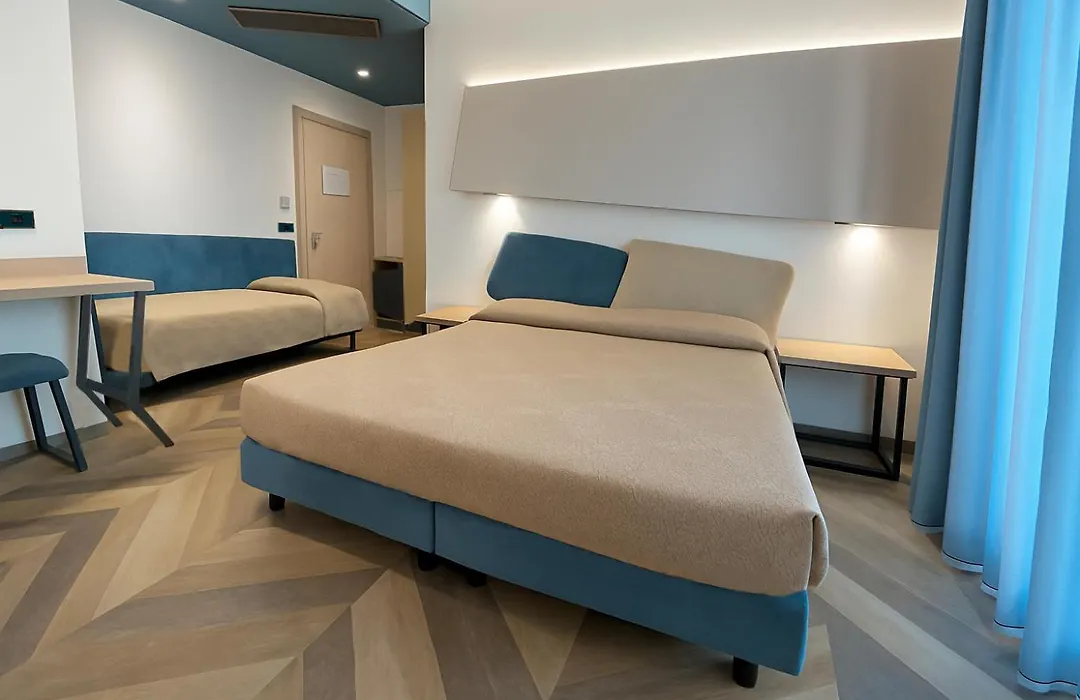 Color Hotel Rimini-1
