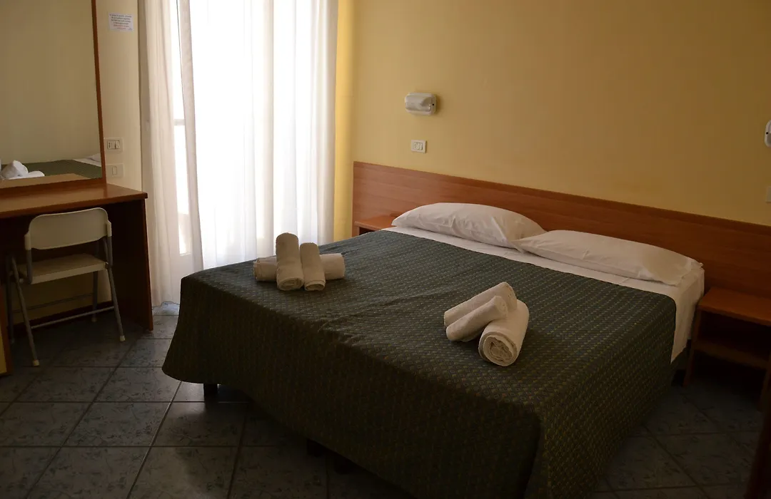 Hotel Corona-1