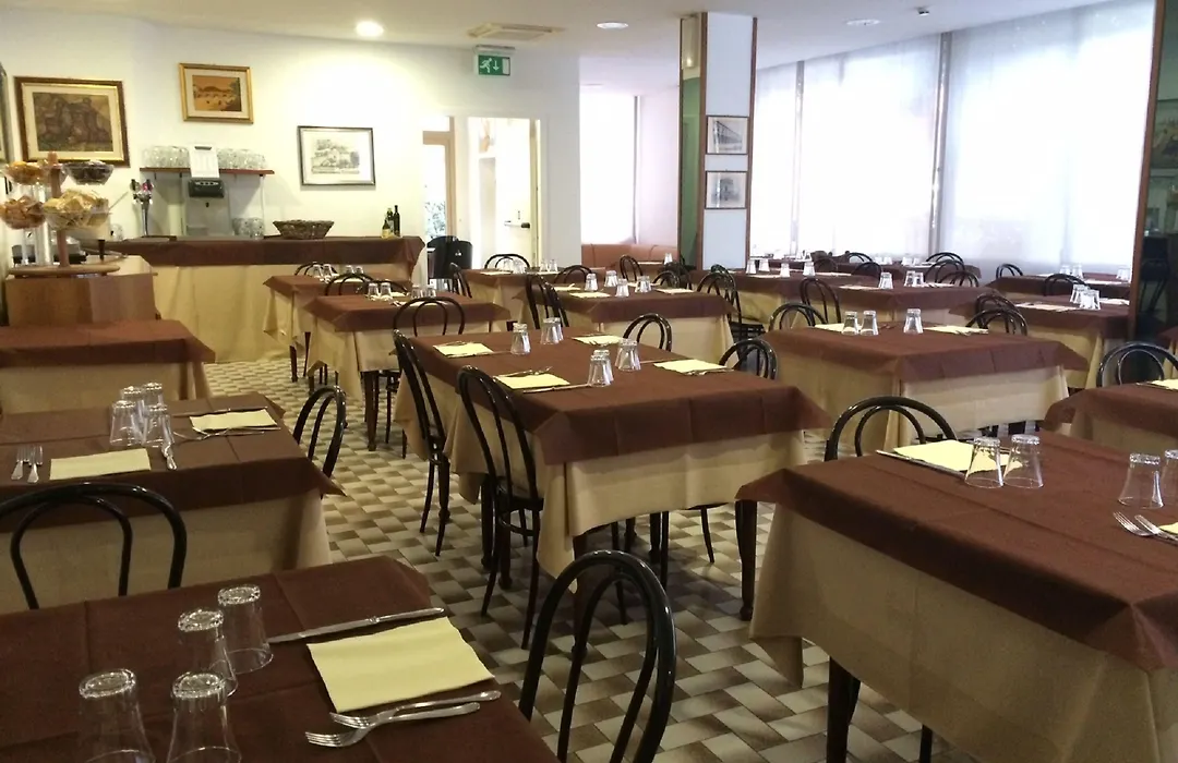 Hotel Ausonia B&B Rimini-1
