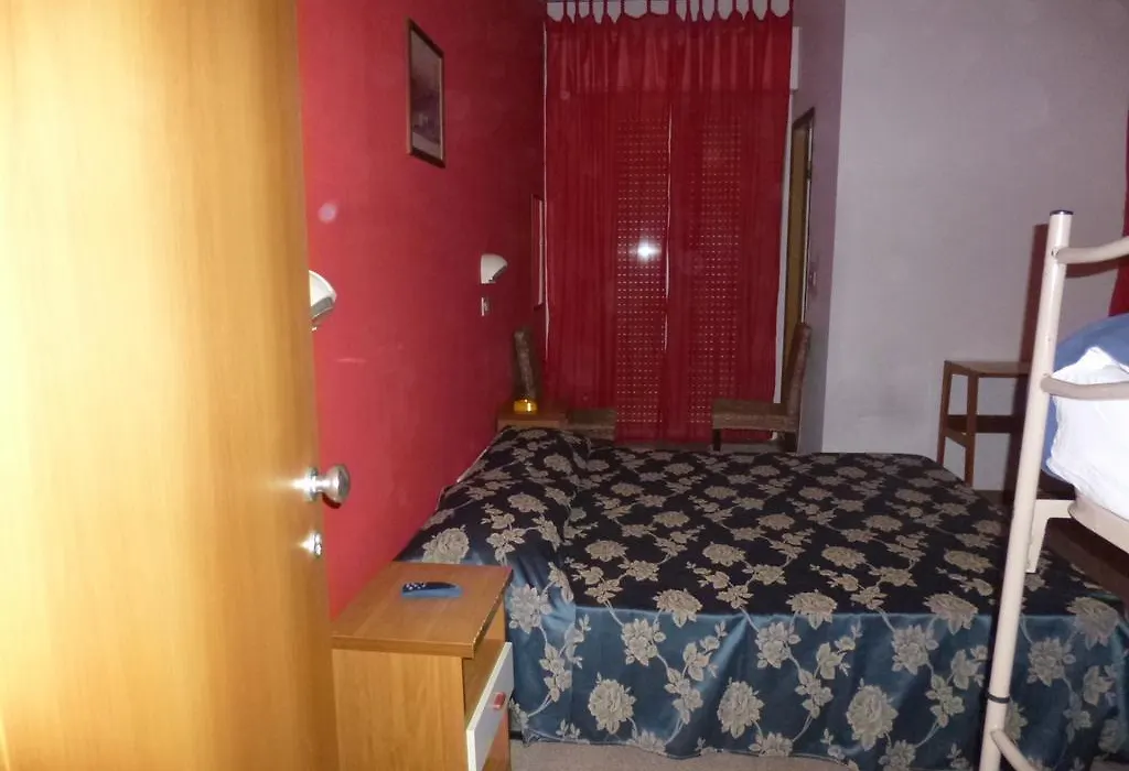 Consul Hotel-1