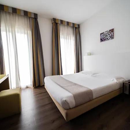 Hotel Trieste-2