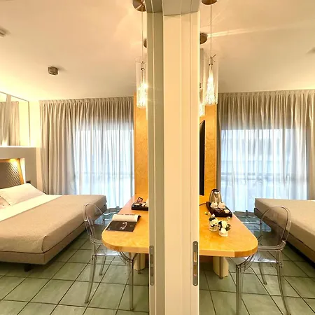 Club House Hotel-2