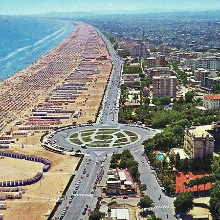 Hotel Nives Rimini-3