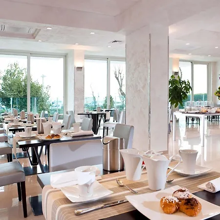 Mercure Hotel Rimini Artis-3